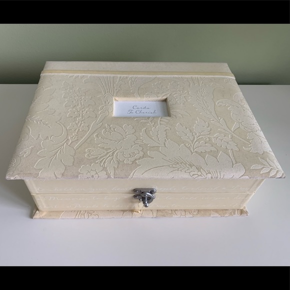 Card Keepsake Box - Picture 1 of 4